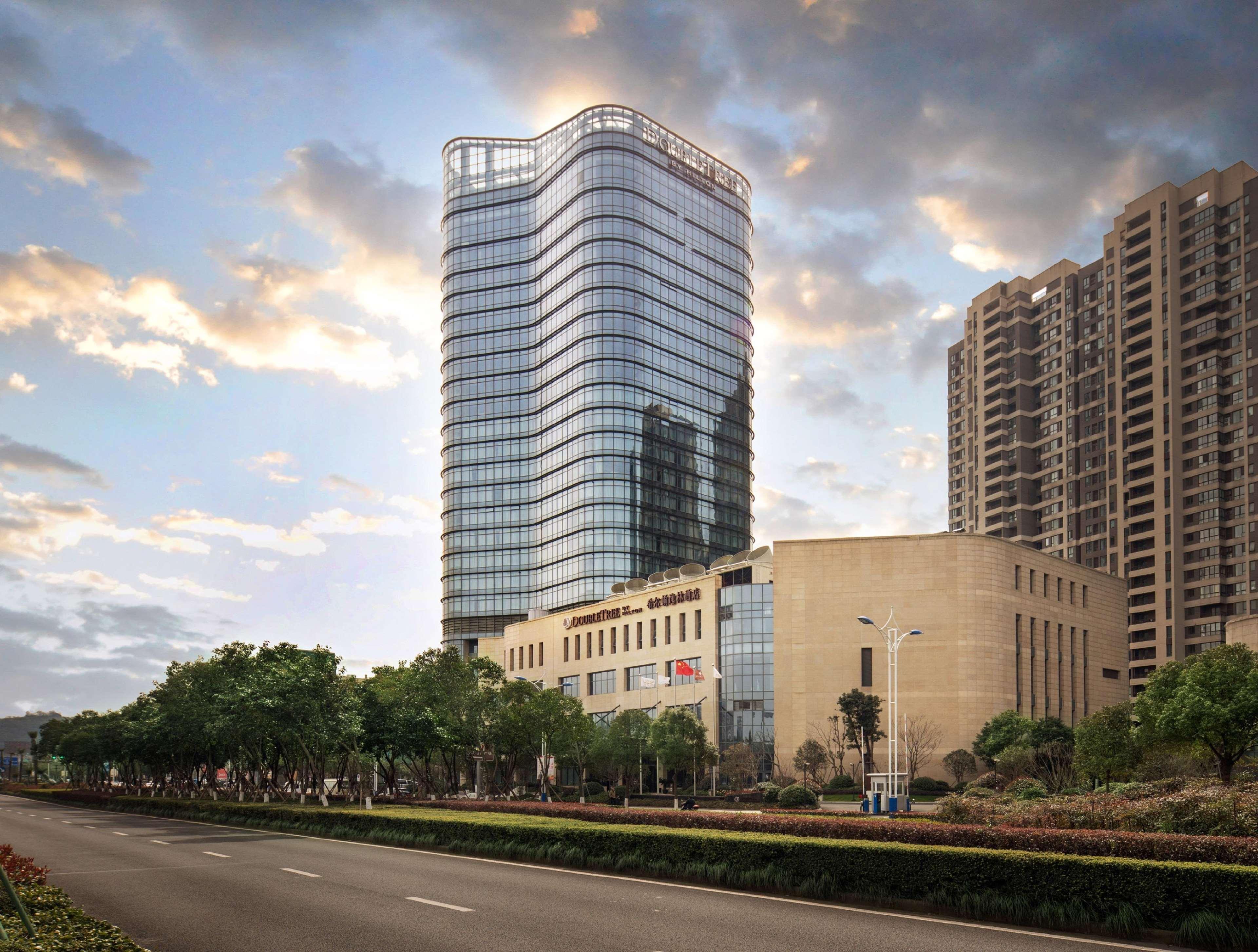 מלון Doubletree By Hilton Ningbo Beilun מראה חיצוני תמונה