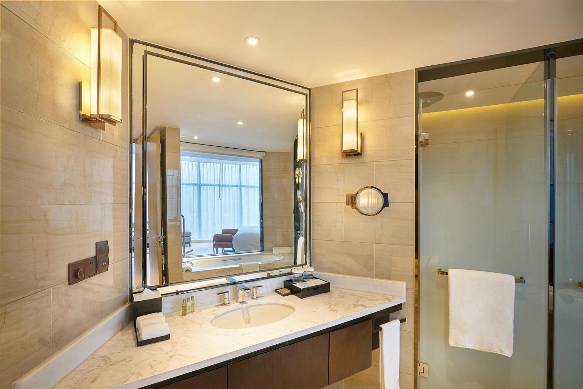 מלון Doubletree By Hilton Ningbo Beilun מראה חיצוני תמונה