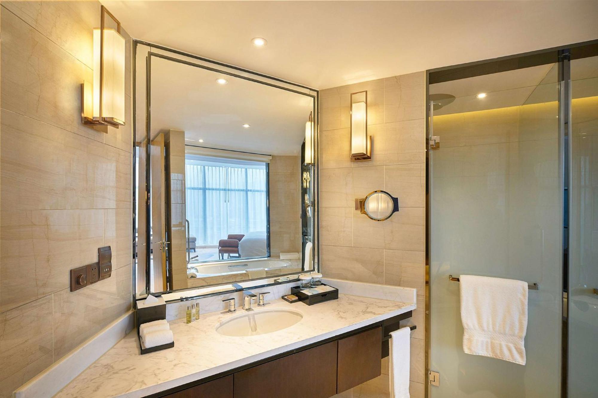 מלון Doubletree By Hilton Ningbo Beilun מראה חיצוני תמונה