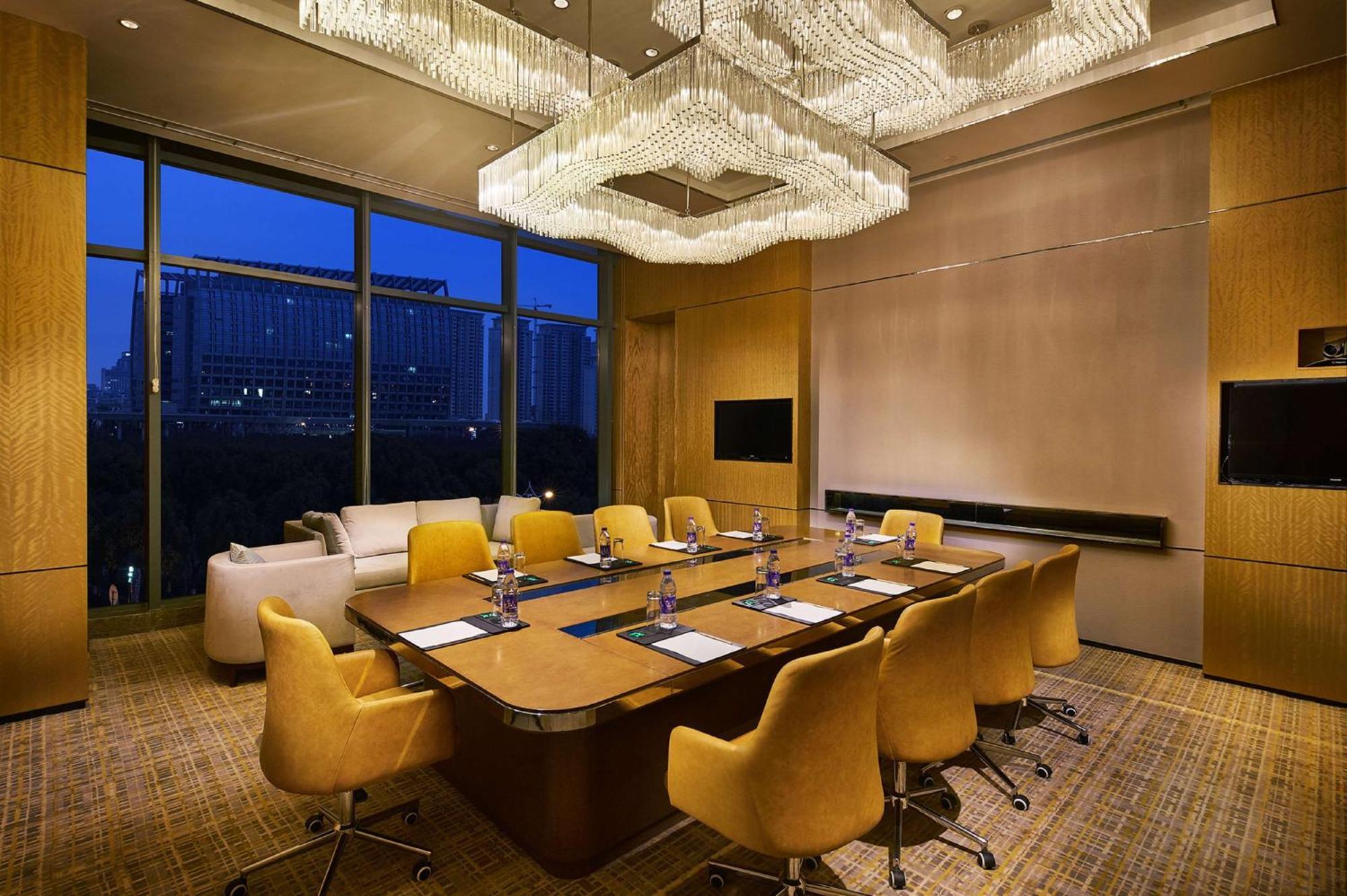 מלון Doubletree By Hilton Ningbo Beilun מראה חיצוני תמונה